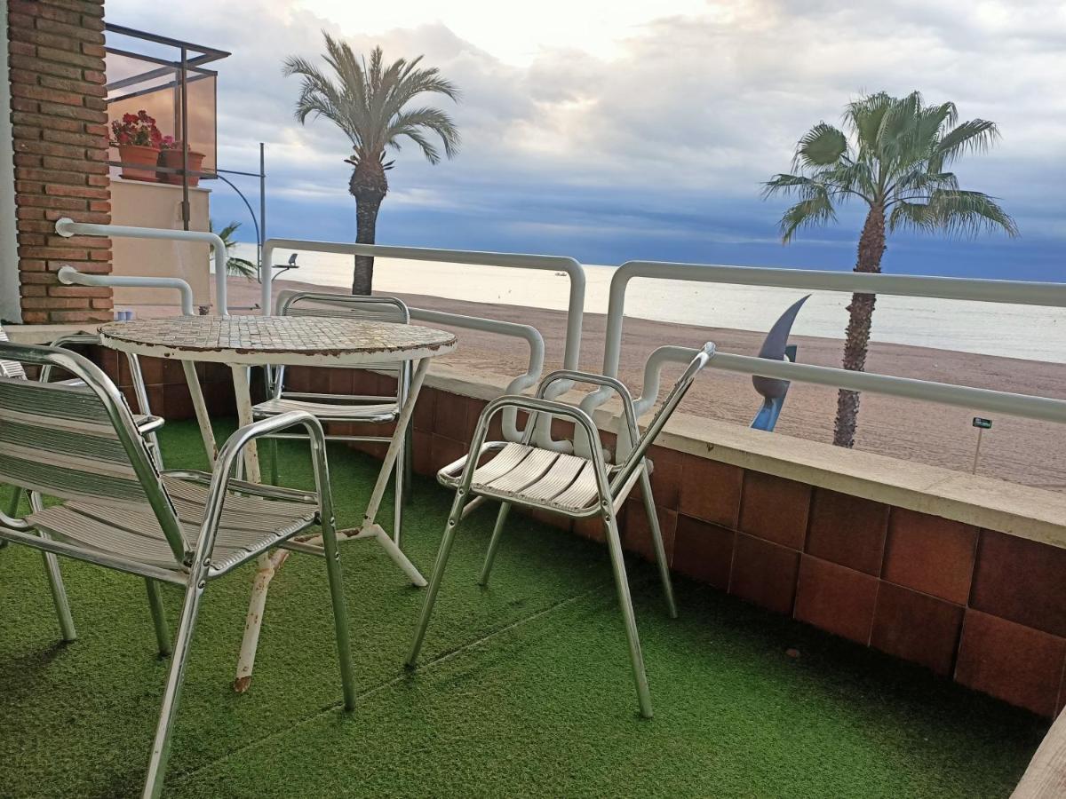 Piso Jover Alojamiento Para Mayores De 25 Anos !! Lloret de Mar Dış mekan fotoğraf